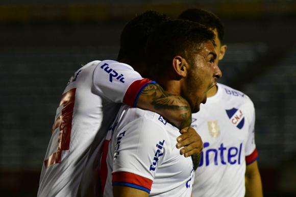 nacional-vs-boston river