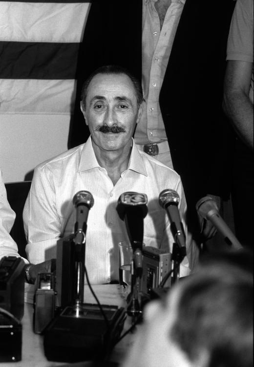 LS 042 Conf.prensa liberado ByN