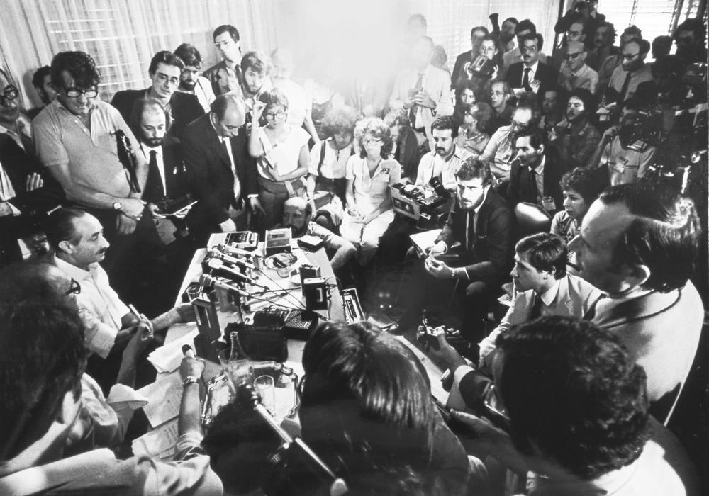 LS 047a Prensa del mundo