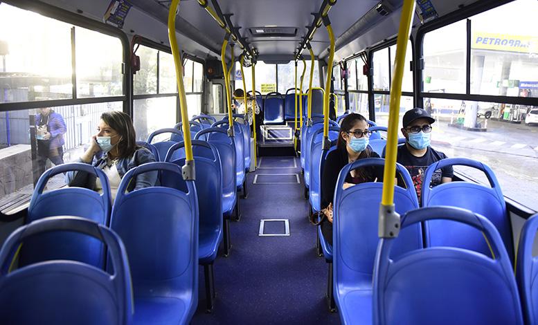 Omnibus-coronavirus-uruguay-2