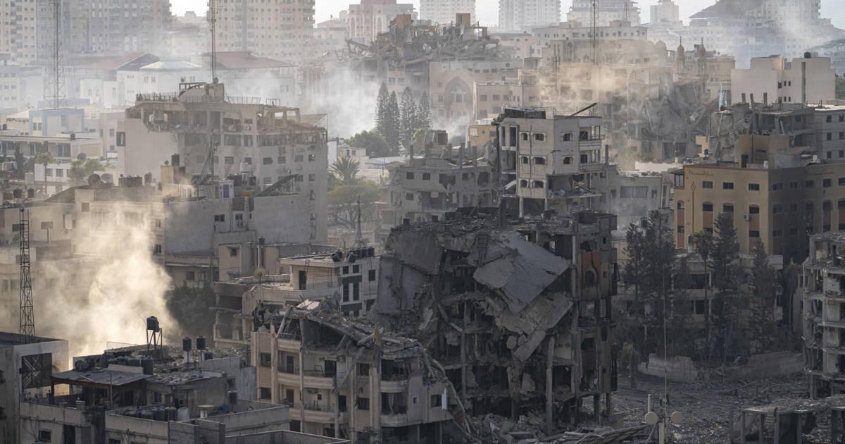 la-ciudad-de-gaza-arrasada-por-los-bombardeos-lanzados-por-israel-tras-la-ofensiva-de-hamas_f7b858b9_AP23284511730844_231013120739_1200x630