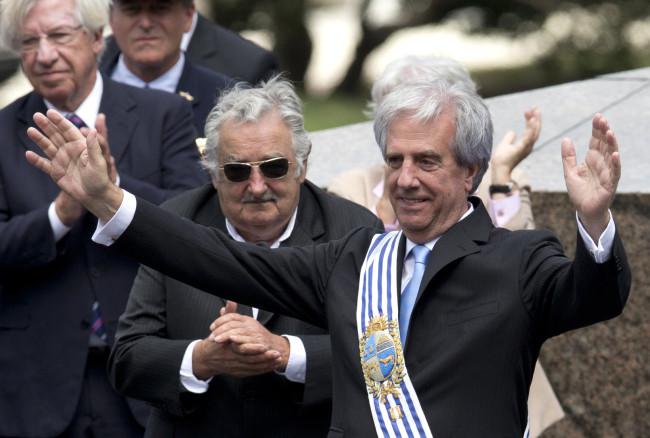 Mujica despide a Tabare